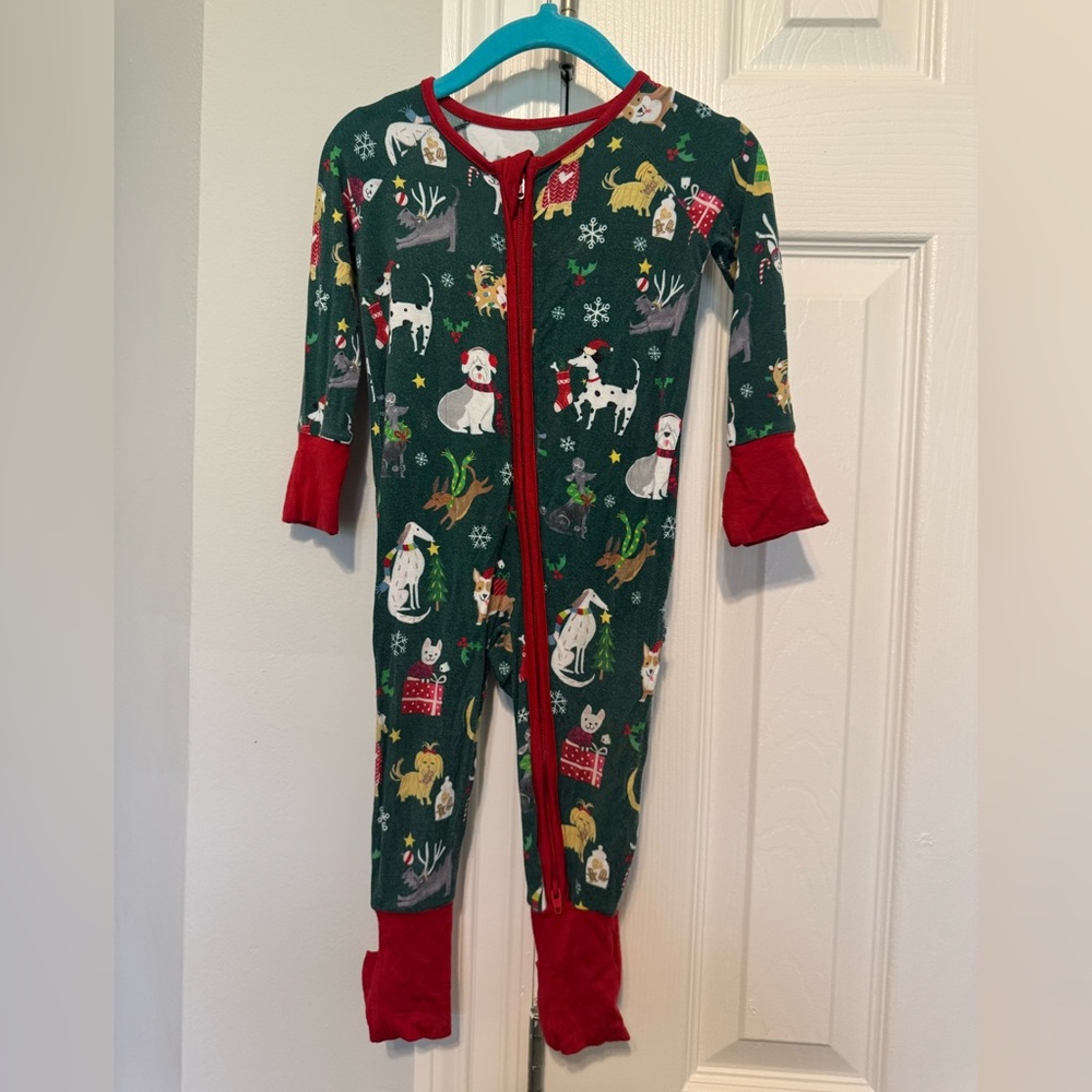 Little Sleepies Festive Green and Red Footies